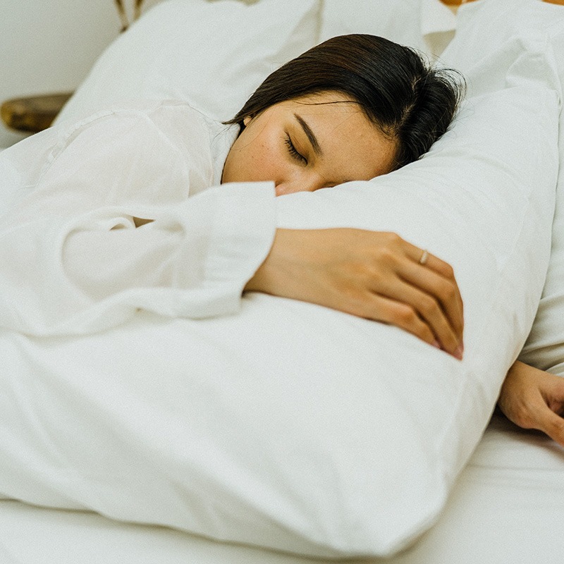 Choosing Bed Sheets for Sensitive Skin: Fabrics That Soothe, Not Irritate