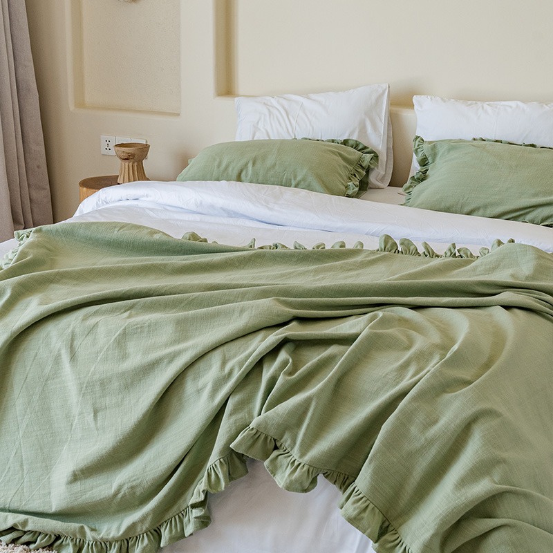 Bed Linens for Hot Weather: Ensuring Comfortable Sleep