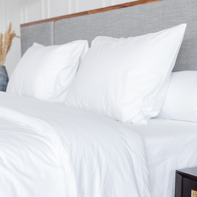 The Difference Between Flat Sheets and Fitted Sheets