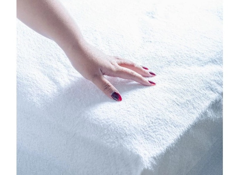 Satu Lapisan, Banyak Manfaat: Anti Drama Kasur Basah dengan Bed Protector Terry Waterproof