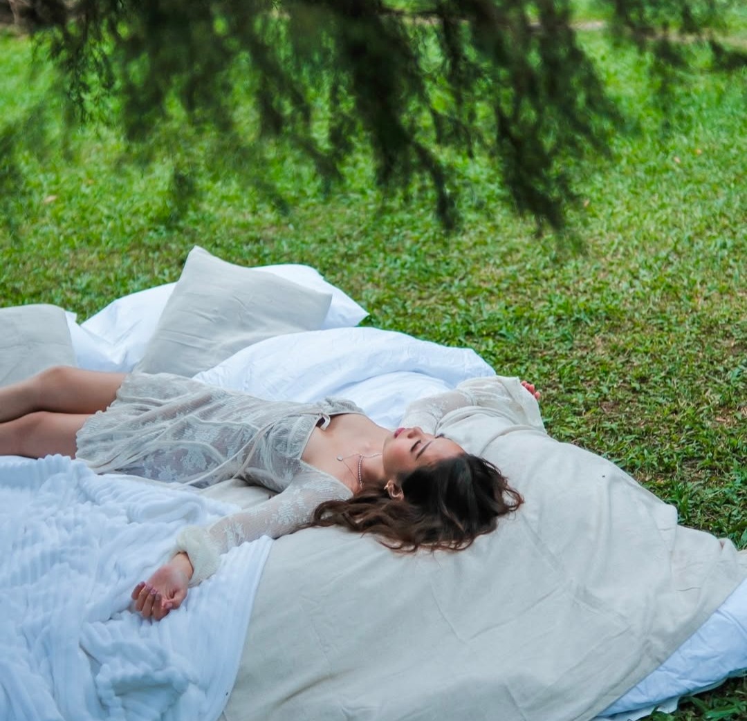 Cuaca Panas Ekstrem: Kenapa Banyak Orang Mulai Mencari Bedding yang Lebih Adem dan Breathable?