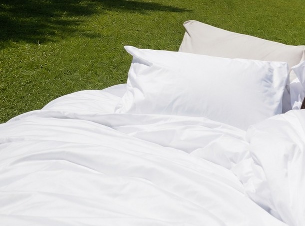 5 Cara Menjaga Tempat Tidur Tetap Segar dan Tidak Bau Apek Meski Jarang Dijemur
